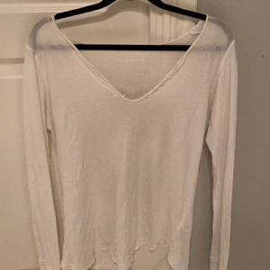 Zadig & Voltaire  - Fin zadig tröja med coolt tryck på ryggen❣️ 