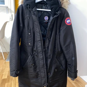 Canada goose  - En fin canada goose jacka i storlek M 