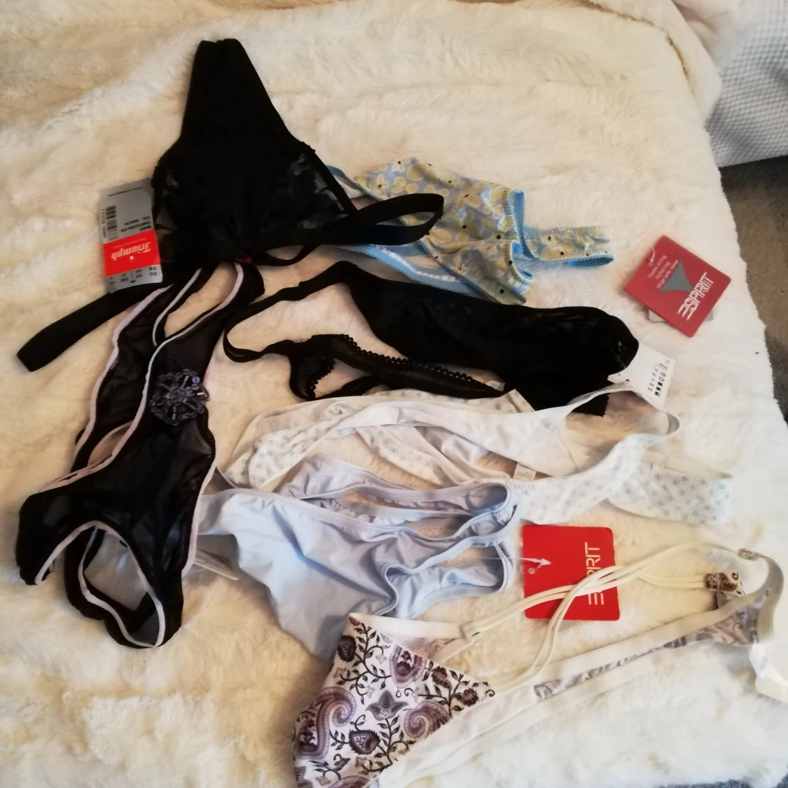 Märkes string trosor strl på alla 44  - 90