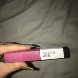 Matt läppglans  - Endast testad! Frakt ingår i priset!