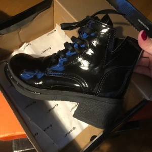 Skor - bara 3-5gången , nästa hela nya，Ingen skada！