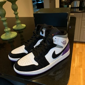 Air jordan 1 se - Säljer nu mina jordans då dom ej kommer till användning använt max 2 ggr så dom är nyskick