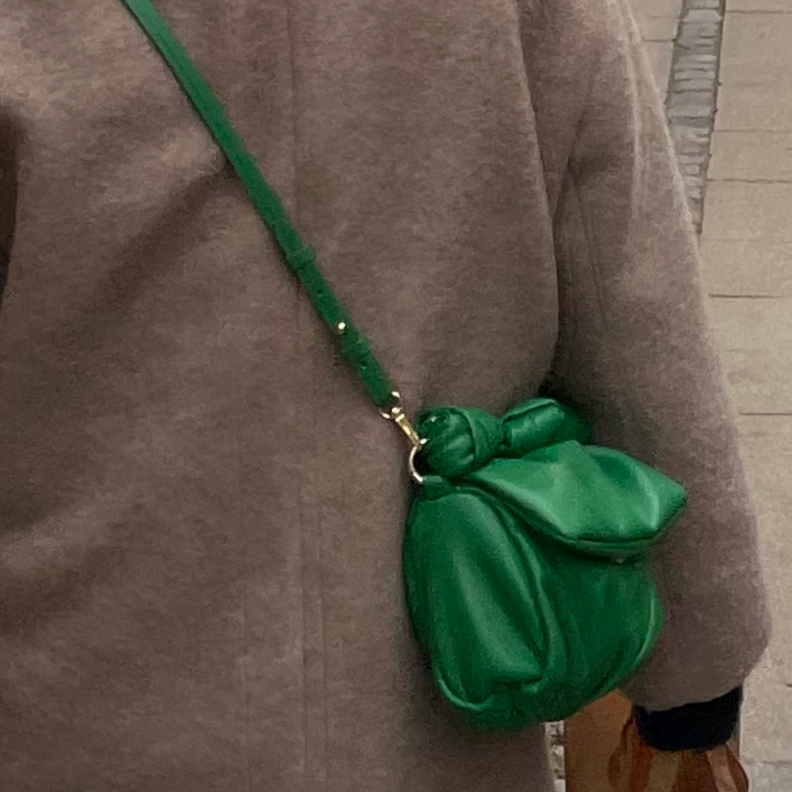 Grön Zara väska - 90