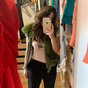 Kostymbyxor - Snygga kostymbyxor från Armani passar till allt!💗💗(midrise)dom sitter löst på mig jag brukar ha 38/36 och dom är 40