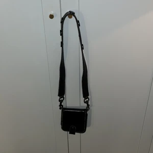 Väska från Zara - Väska från Zara i svart 