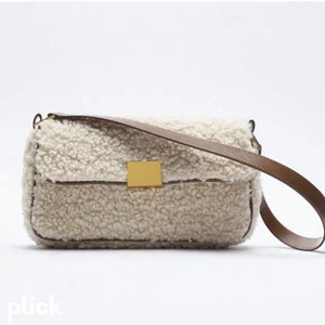 Zara väska  - Väska från zara i teddypäls 