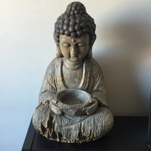 Buddah staty - En jättefin buddah staty som passar perfekt i hemmet. Nypris 400 kr. Frakt ingår 