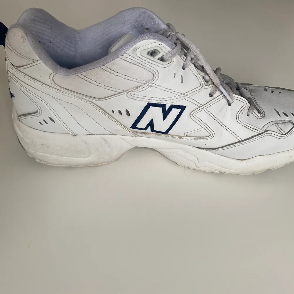 New Balance 608 vita storlek 47, använda men i mycket gott skick! Priset är förhandlingsbart. Skor.