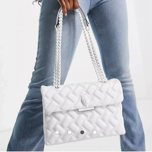 Kurt geiger väska - Säljer denna unika och snygga Kurt geiger väska, så fin och bra skick💞💞