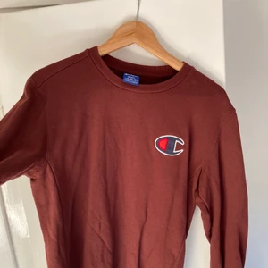 Champion tröja - Skön crewneck från champion Storlek S