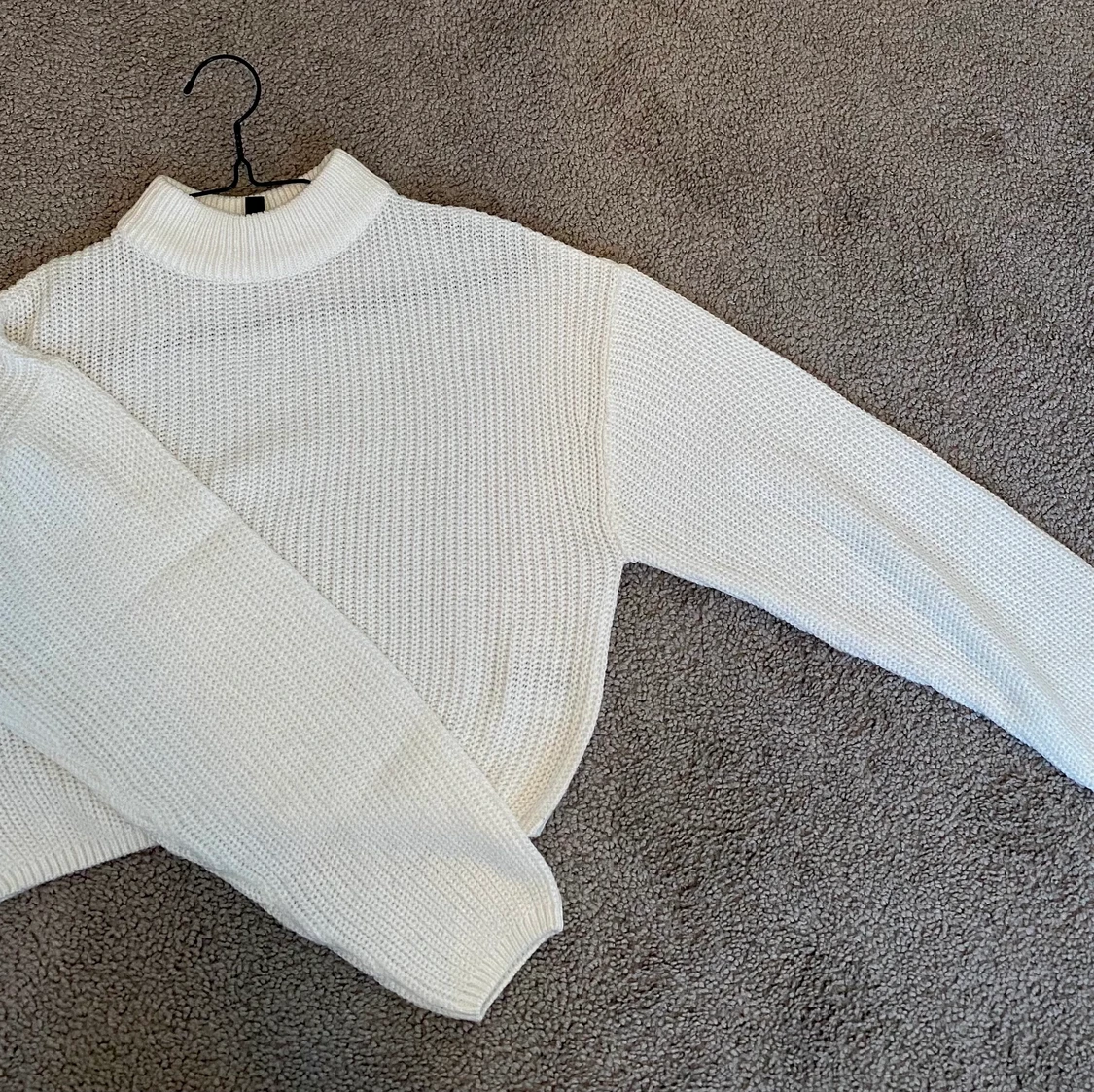 Vit stickad tröja från H&M - 90