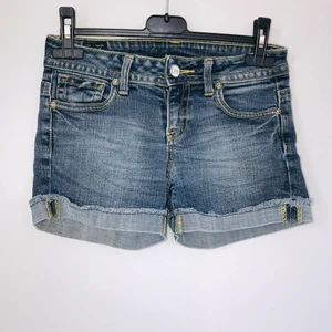 Lee short  - good condition