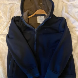 Luvtröja  - Varm luvtröja