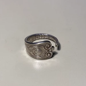 Hemmagjord ring - Ring i nysilver, går att önska storleken