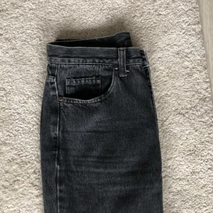 Vintage jeans  - Långa raka Jens. Vintage, säljer för att dem är för små för mig. Dock är dem långa på mig och jag är 178