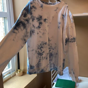 Blå tiedye sweatshirt  - Oversized tie dye sweatshirt 