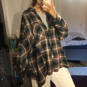 Supermjuk flanellskjorta  - Härlig o supermjuk flannell/skjorta från Urban Outfitters✨ Fri frakt!