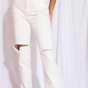 Jeans  - Aldrig använt för stora och går ej att lämna tbx 