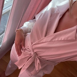 Rosa topp - Gammelrosa topp i storlek 36. Sparsamt använd. 