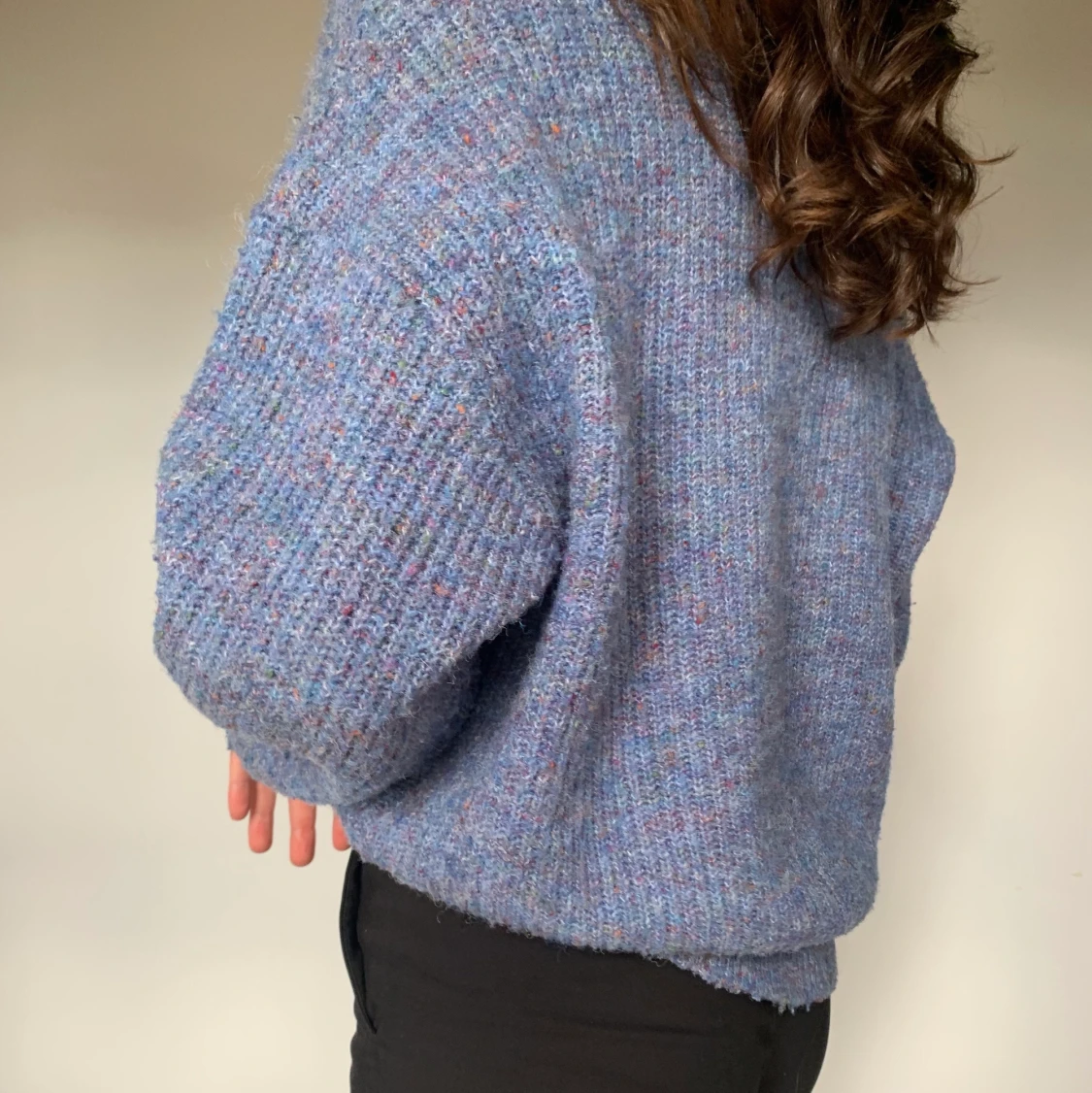 Blå stickad tröja  - 90