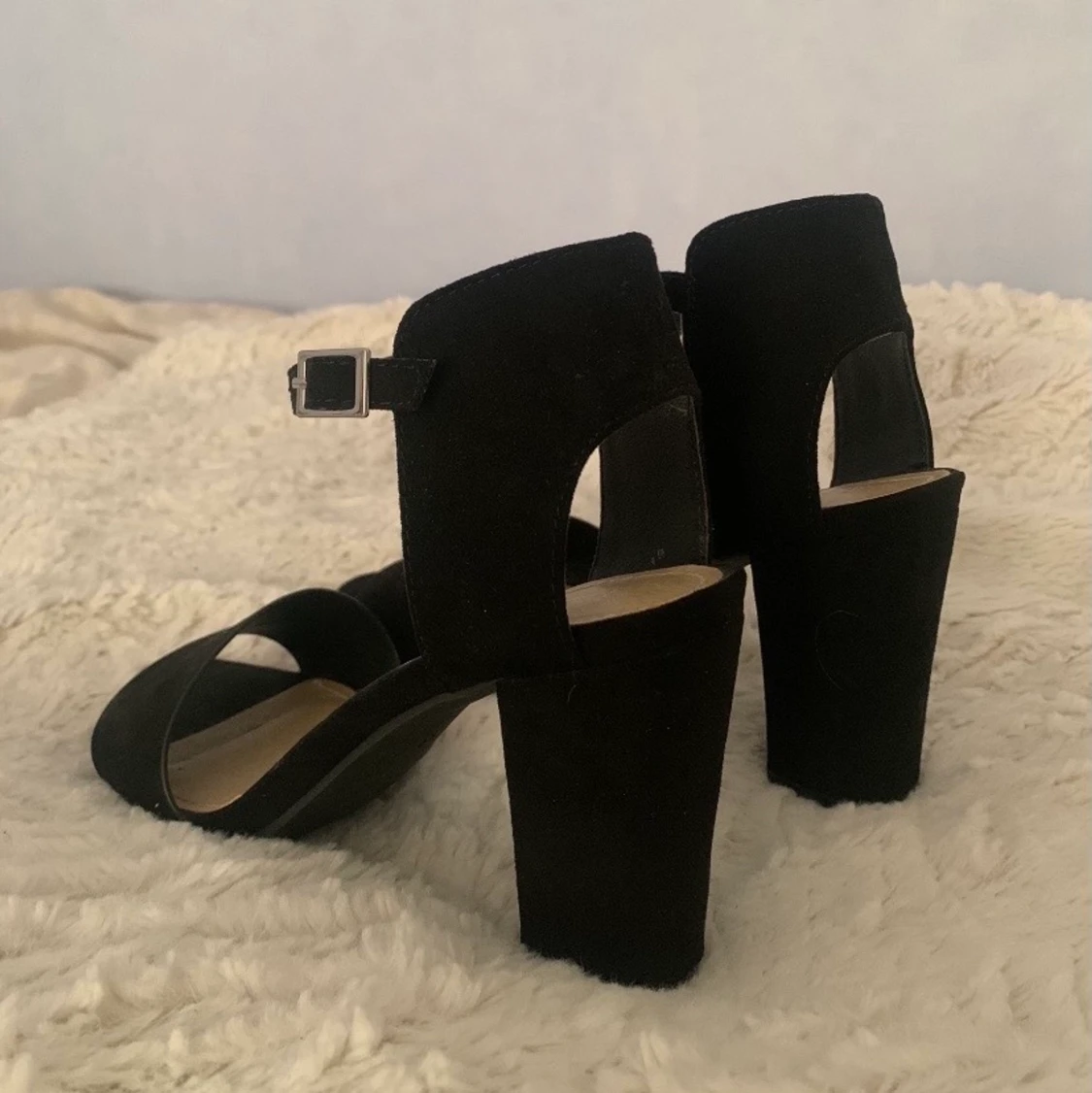 Svarta klackar som nya - 91