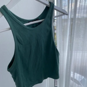 grön topp - populär topp från zara!! 
