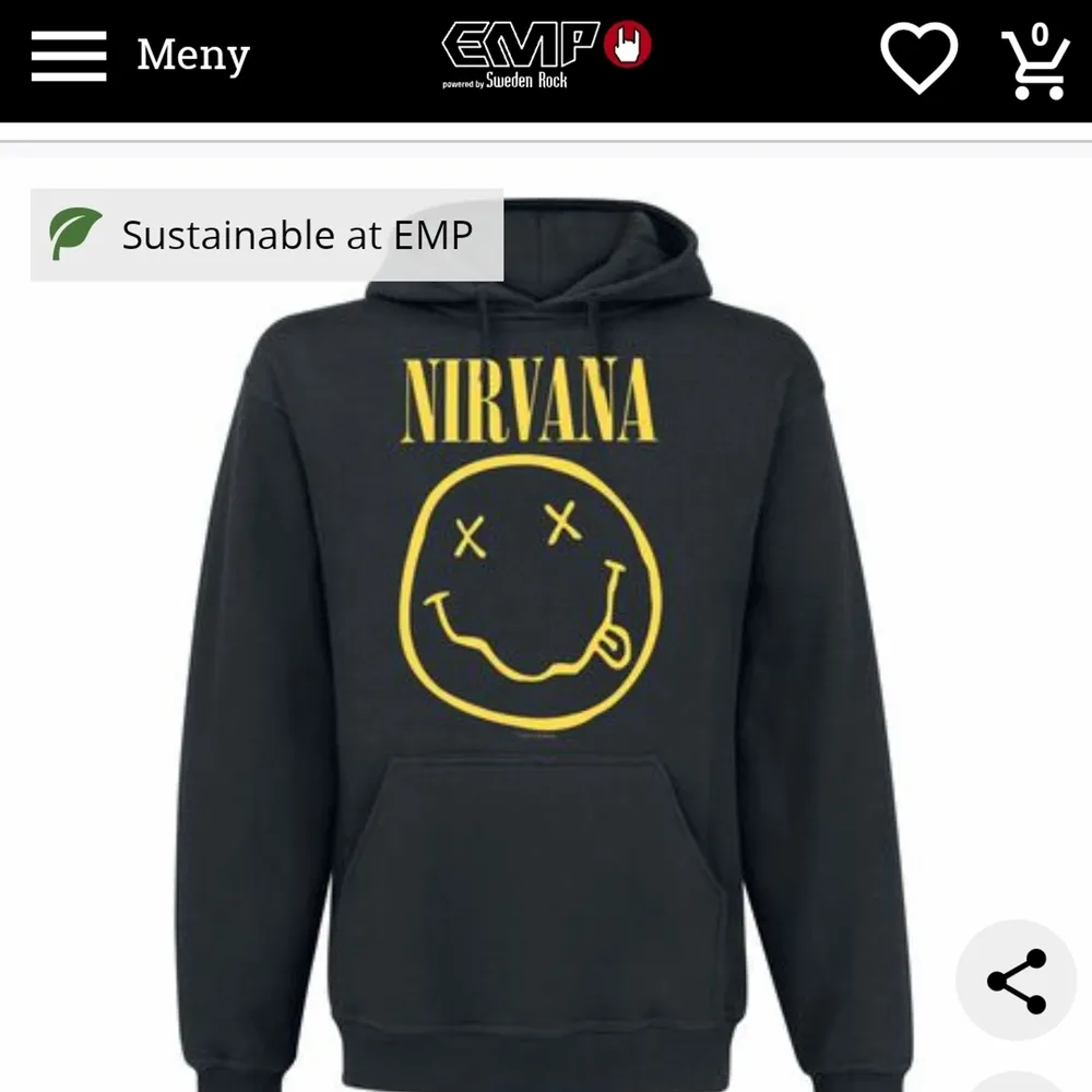 Svart Nirvana hoodie köpt från EMP. använd max fem gånger så är i nyskick, är fortfarande mjuk på insidan. för liten för min smak men sitter som en M-L.. Hoodies.
