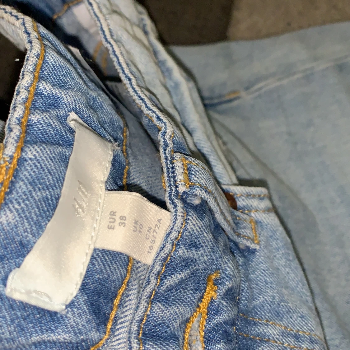 Jeansbyxor från H&M, helt oanvänd pga jag valde fel storlek - 91