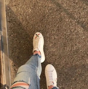 Axel arigato  - Här är en tydligare bild på mina skor som är till salu, många som frågat :)