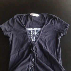 Topp från Kappahl - Topp från Kappahl. Frakt tillkommer. Skriv till mig privat om du är intresserad :)