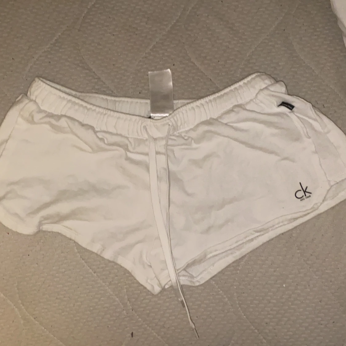 Calvin Klein mjukis shorts   - 90