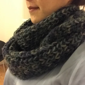 Halsduk  - Ull halsduk. Pris: 50 kr+ frakt 