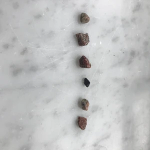 Mina njurstenar - Sex fina njurstenar fler påväg. 4kr styck