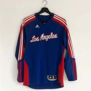Los Angeles jersey - Herrstrl M, begagnat skick - fin förutom fläckar o små upphakningar (se bild 2 o 3) 🤍 