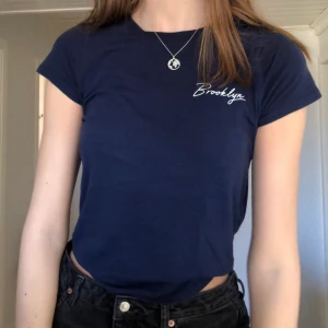 T-shirt från Gina  - Jättefin men tyvärr för liten:(🤍 bra skick och fin passform på kroppen, frakt tillkommer📦