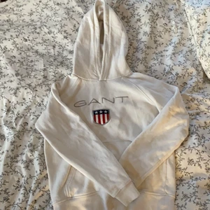 Gant hoodie  - Ny skick gant hoodie.. ny pris 800kr