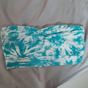 Cute crop - Gullig Crop topp💕💕 20 kr + 45 kr frakt