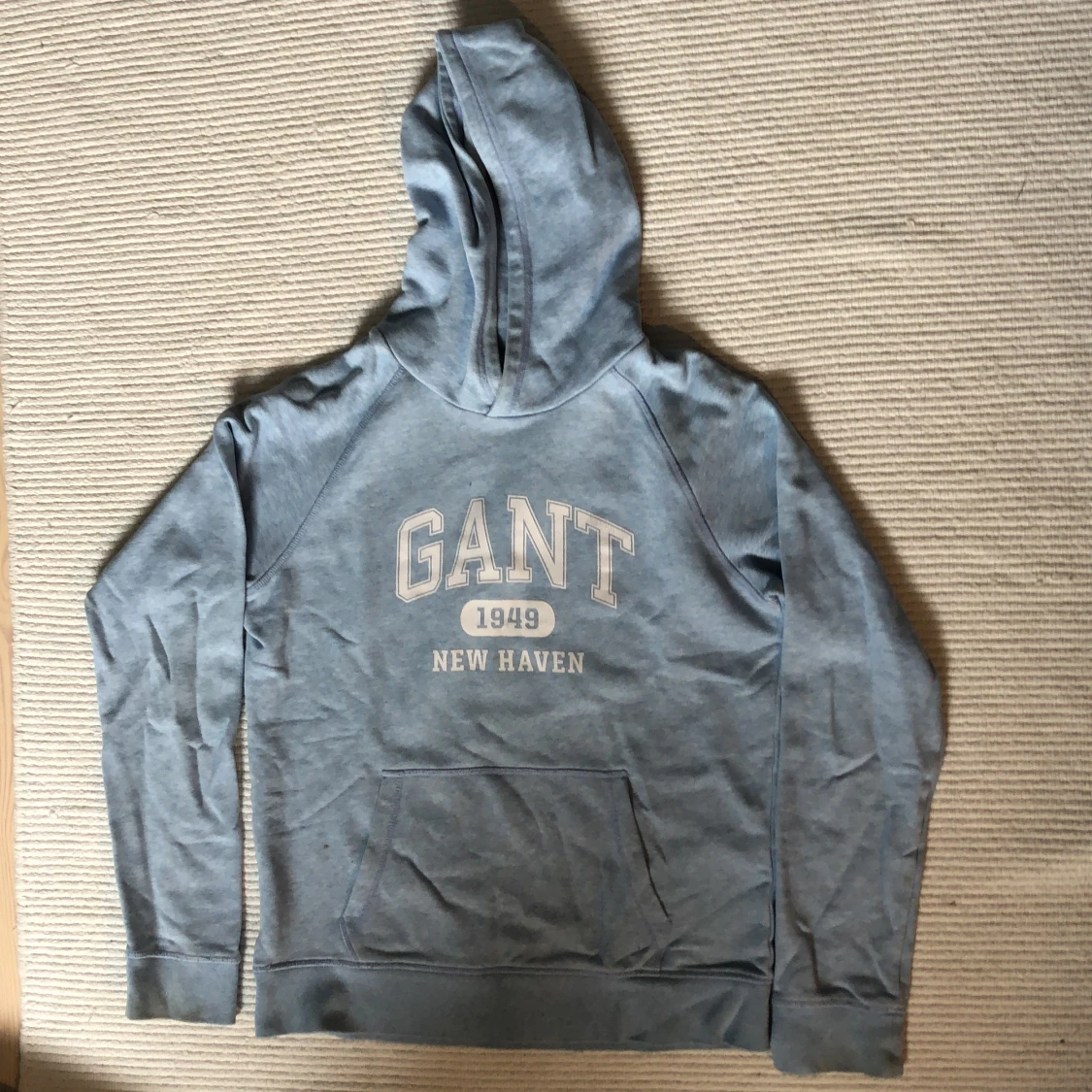 Gant tröja ljusblå strl 170