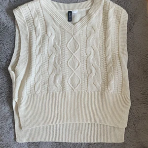 Hm väst - Denna ”väst” är från hm aldrig använd men super snygg✨ stl xs och sitter som en smäck. Köpare står för frakt