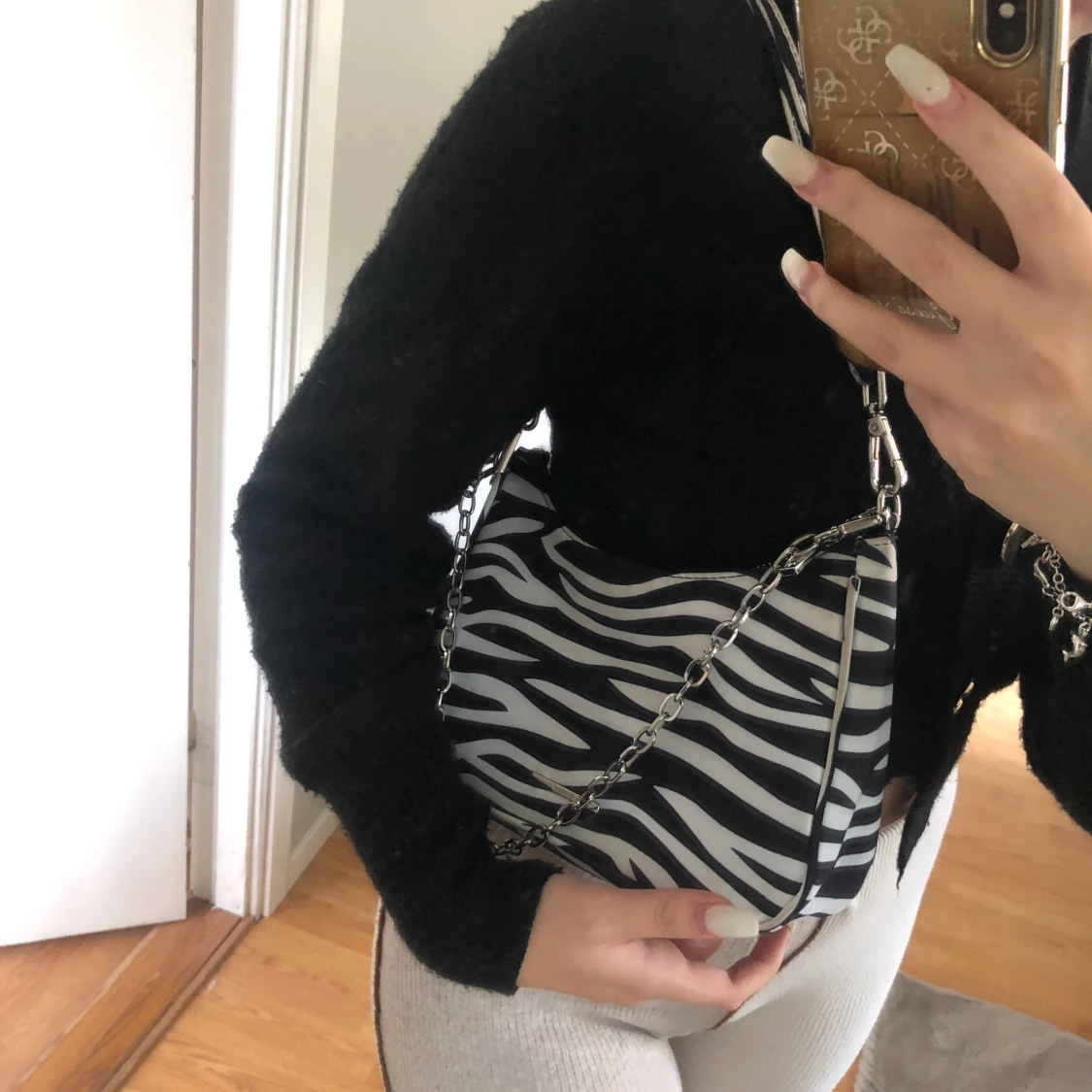 Zebra väska slutsåld bershka - 90