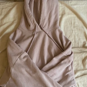 Smutsrosa hoodie - Smutsrosa hoodie från H&M. Frakt ingår inte