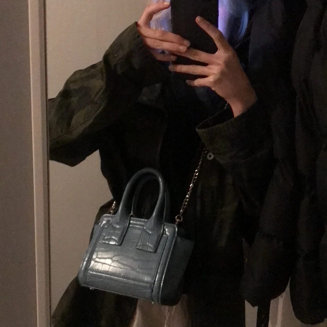 blå ZARA väska - 90