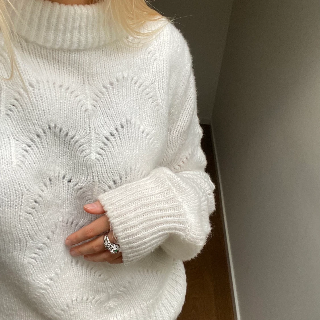 Vit stickad tröja! - 90