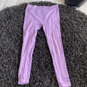 Tränings byxor  - Lila tränings byxor 