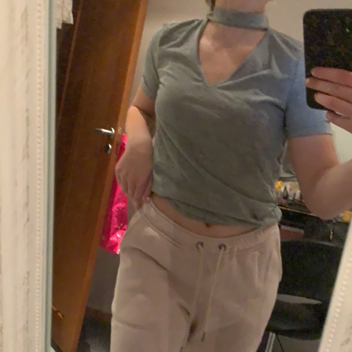 Grå tshirt i strl xs💕 - 90