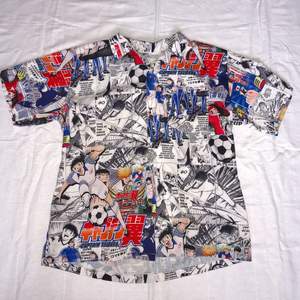 Oversized skjorta med anime mönster