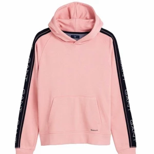 Gant mjukis - Säljer mitt rosa gant mjukisett med hoodie och byxor. Nypris hoodie 799kr och nypris byxor 599kr. Utgånspris 200kr högst bud får köpa annars den som lägger 600kr får köpa direkt. Möjligheten finns för gratis frakt vid köp över 500kr