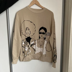   - Tröja från Zara i storlek M. Använd 1 gång❤️