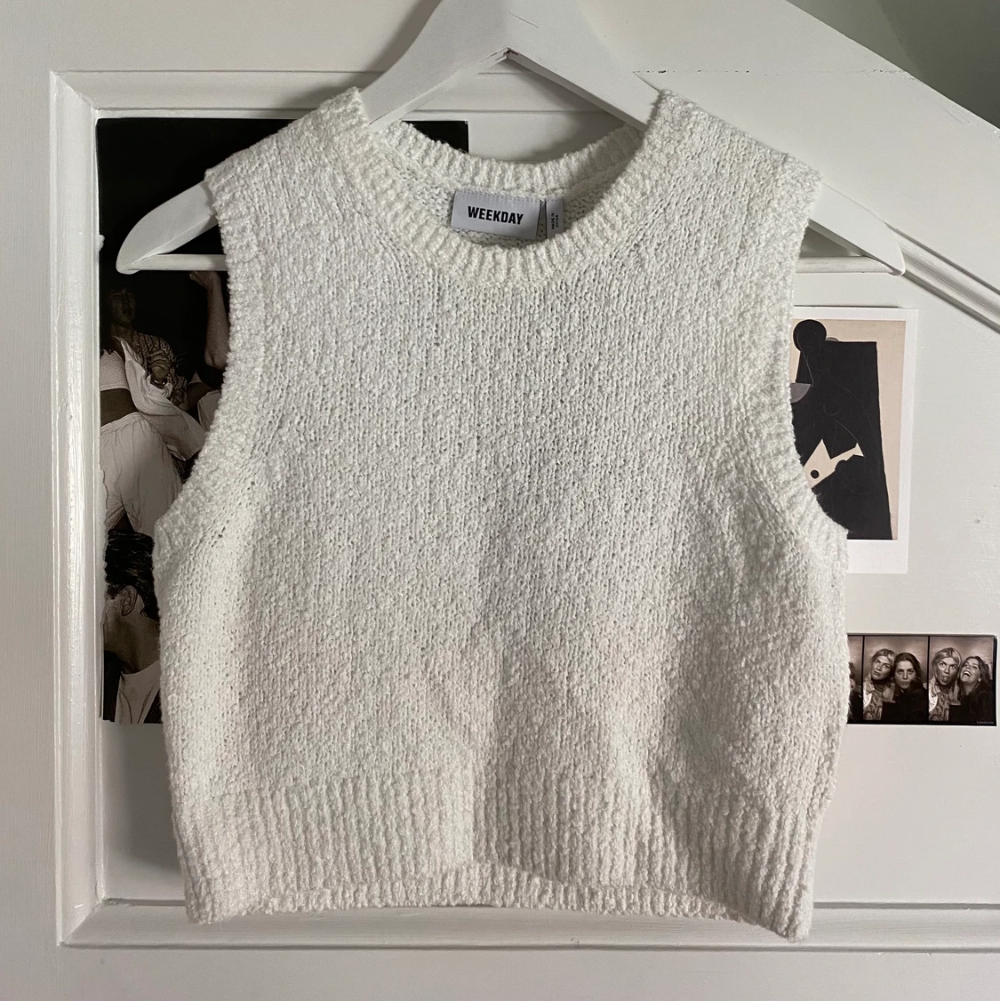 Vit lurvig väst från Weekday