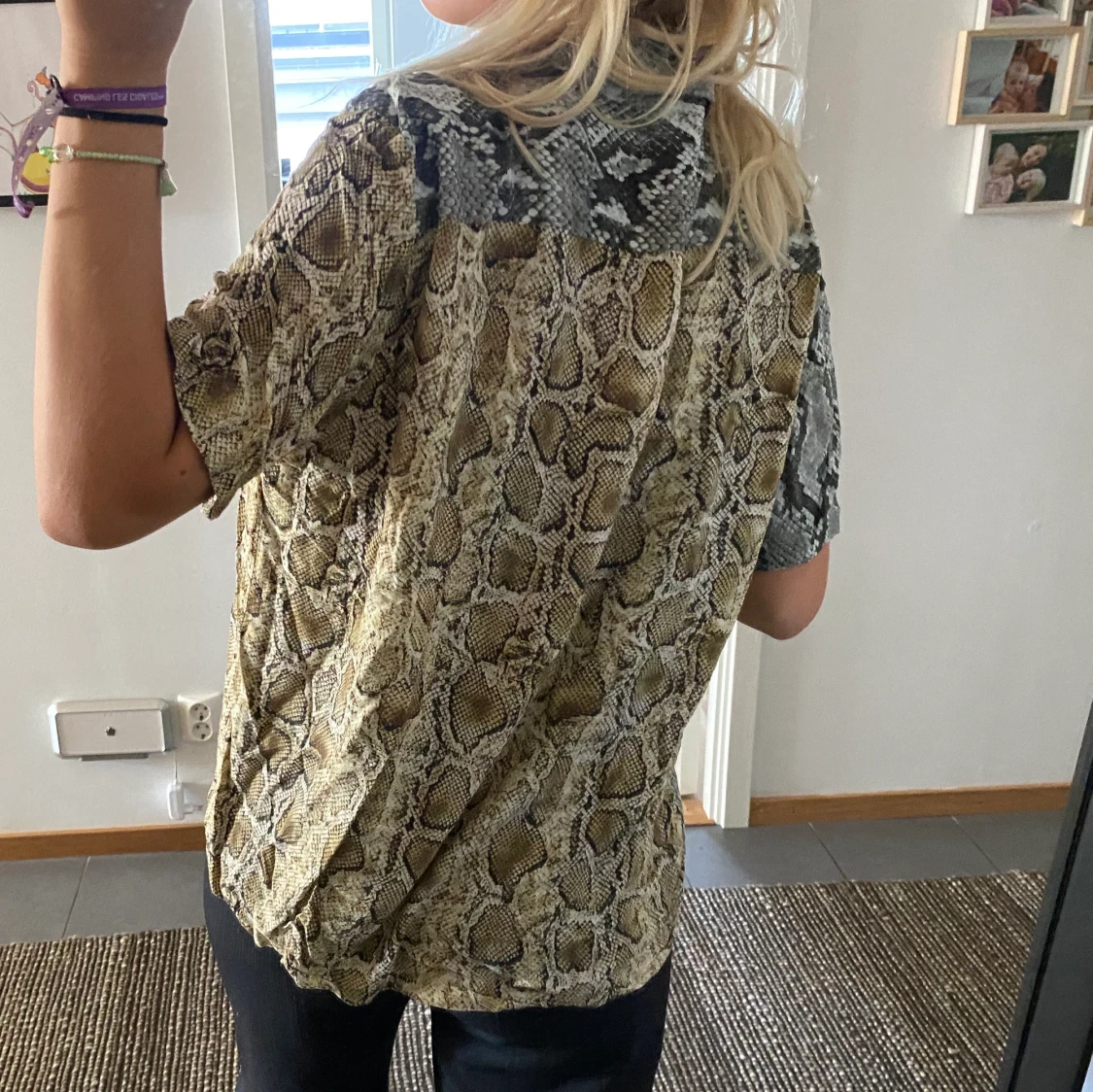 Snake print skjorta  - 90